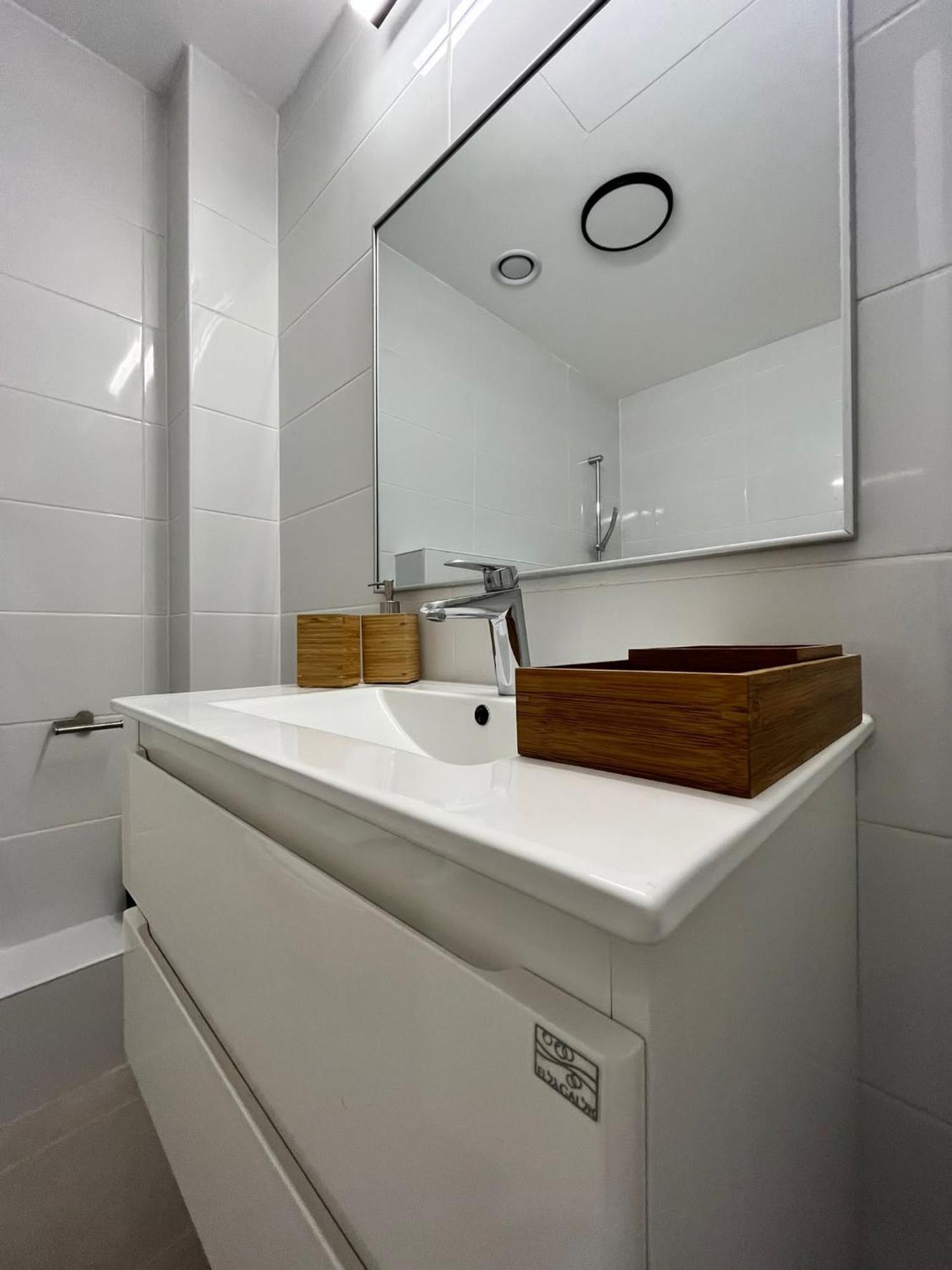 New Luxuries 3 Bedroom Apartment In J Tower エルサレム エクステリア 写真